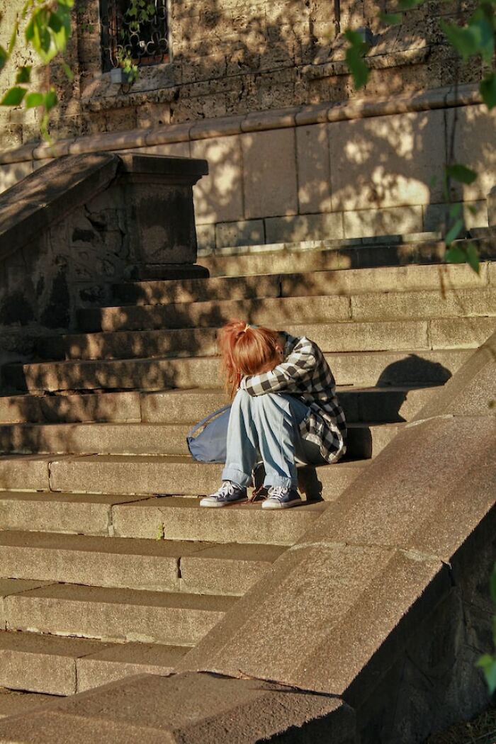 35 People Share The Biggest Grudges They Held Against Their Teachers