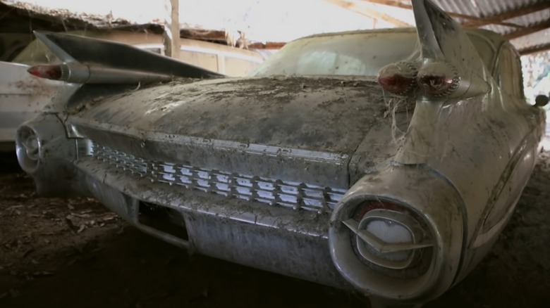 How much did American Pickers pay for a 1959 Cadillac Fleetwood?