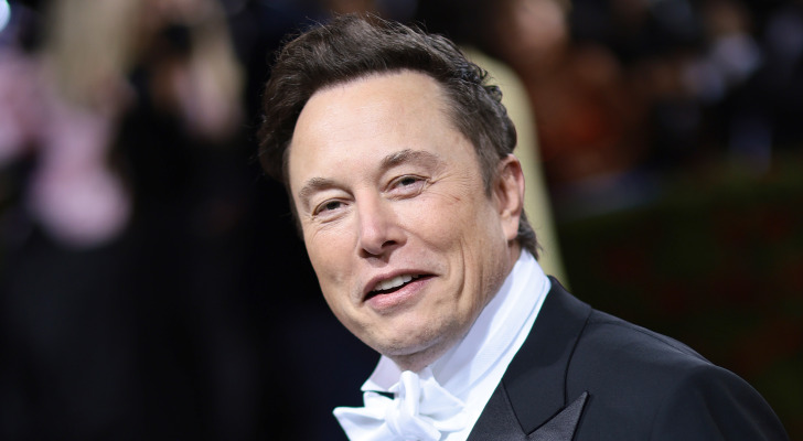 Elon Musk doesn’t really buy stocks — but says these 2 picks will be pretty valuable in the future (neither is SpaceX or Tesla). Build wealth now