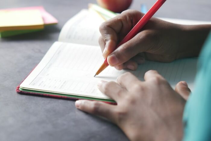 35 People Share The Biggest Grudges They Held Against Their Teachers