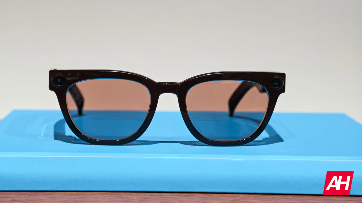 Samsung Intelligent Eyewear AH 23