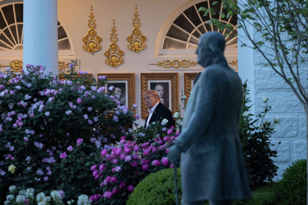 Texas billionaire with Nazi art collection lends sculptures to White House