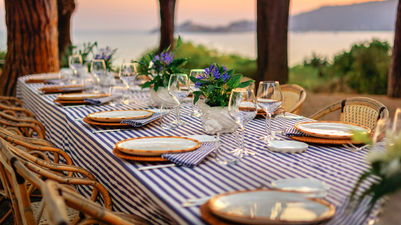 These vintage dishes are worth collecting if you're going for a breezy coastal style