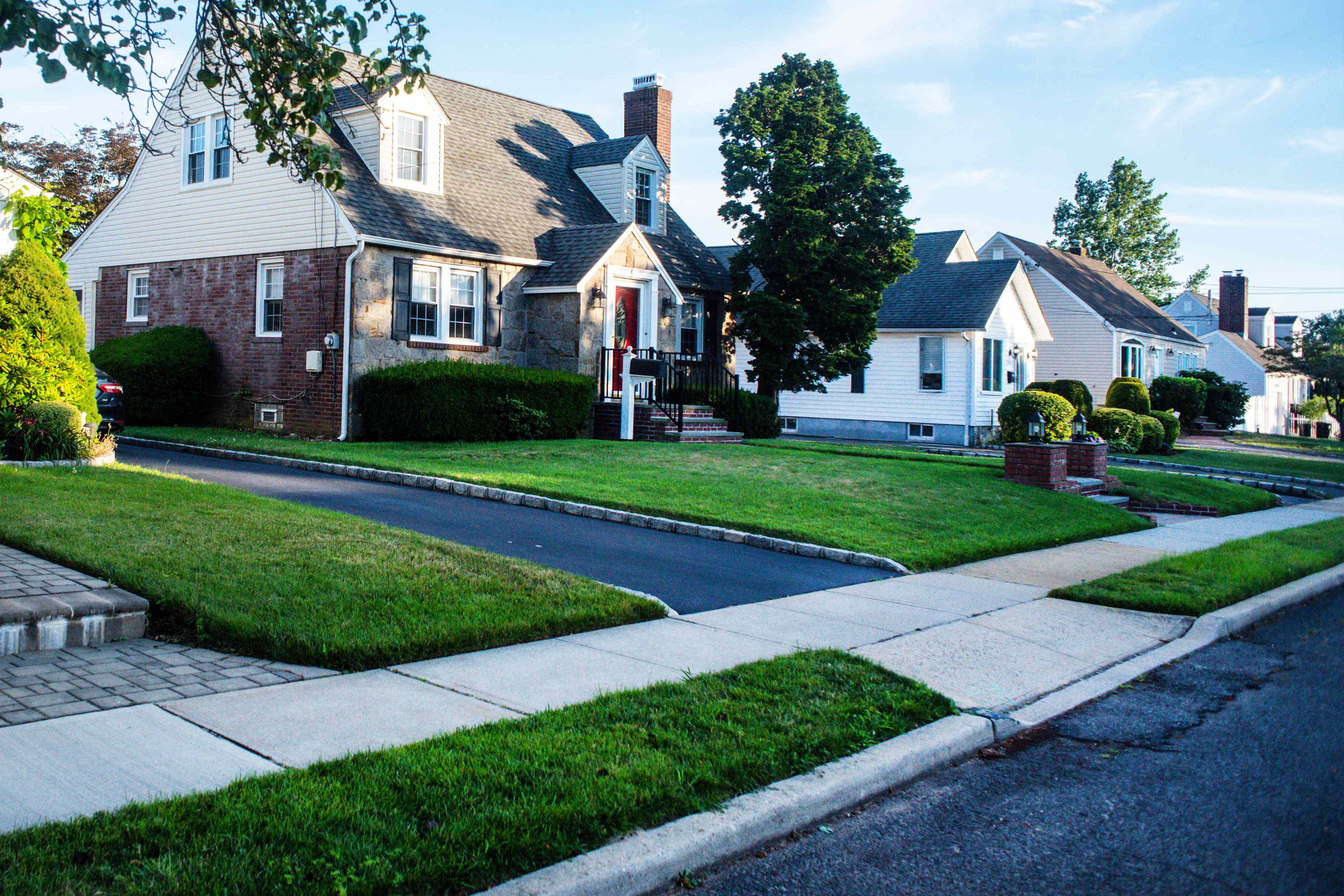 How to deep-clean your sidewalk without a pressure washer