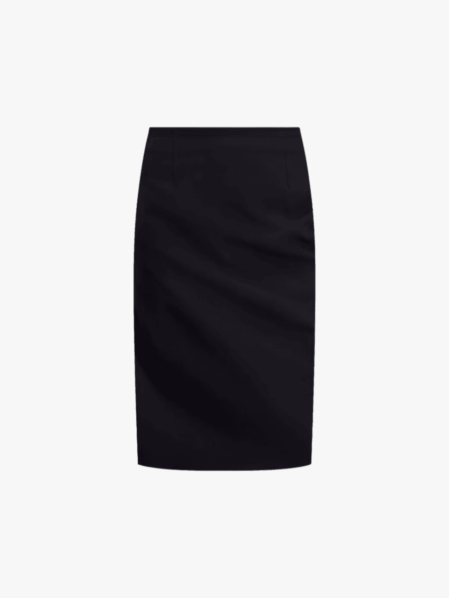 A Fashion Editor's Secret to Repeating Outfits at Work Without Anyone Noticing