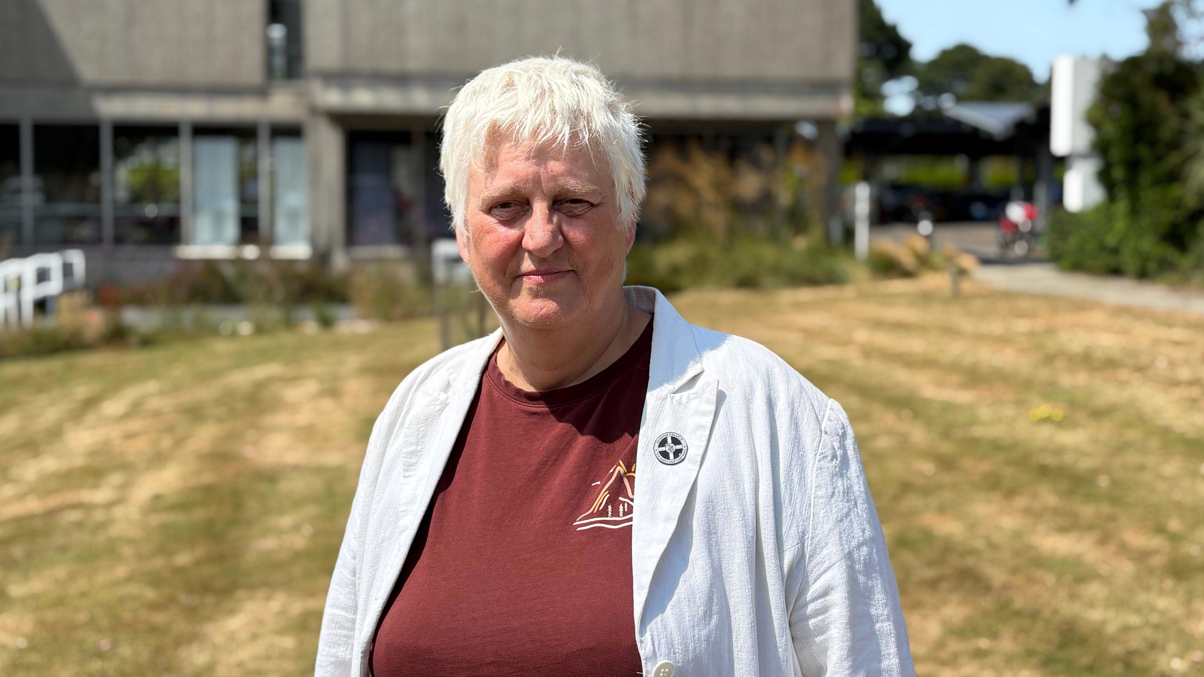 Council passes vote of no confidence in water firm