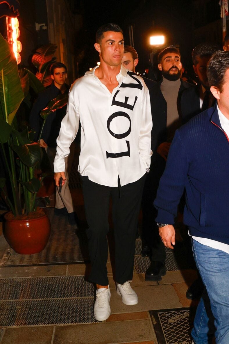 Cristiano Ronaldo enjoys the Madrid night