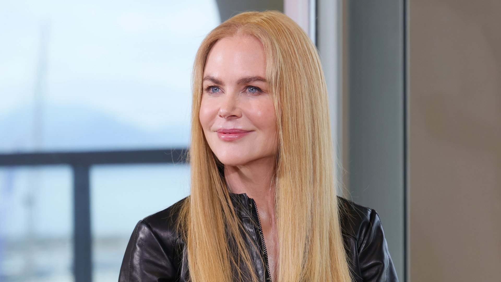 We found Nicole Kidman's $2,600 'old-money' travel tote style for $25