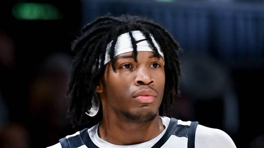 Azavier Robinson