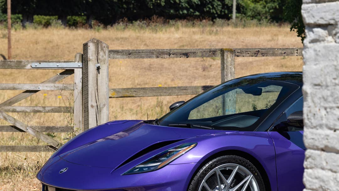 lotus-emira-420s-14