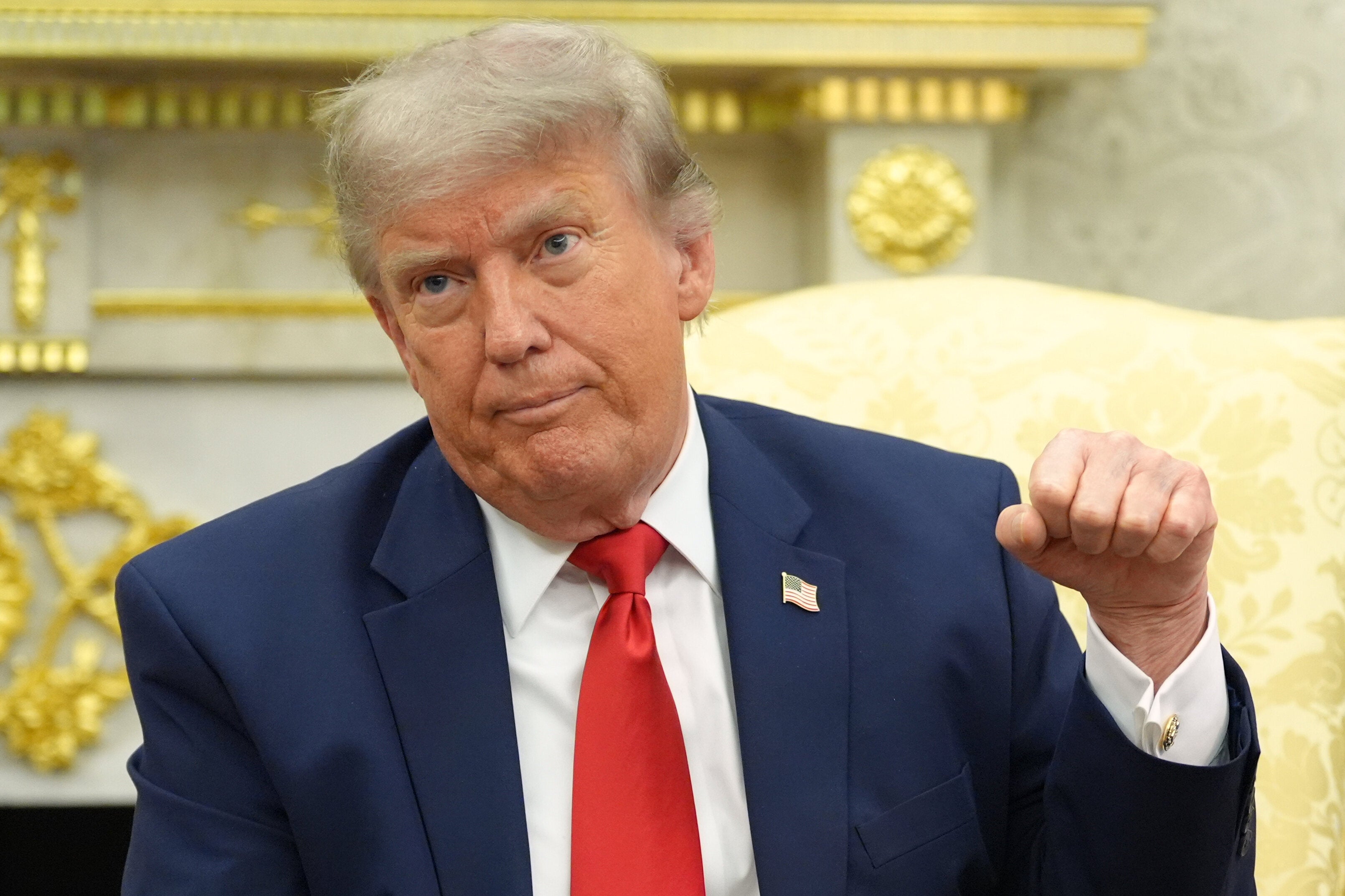 Damning polls show Canadians 'hate, hate, hate' Donald Trump's America