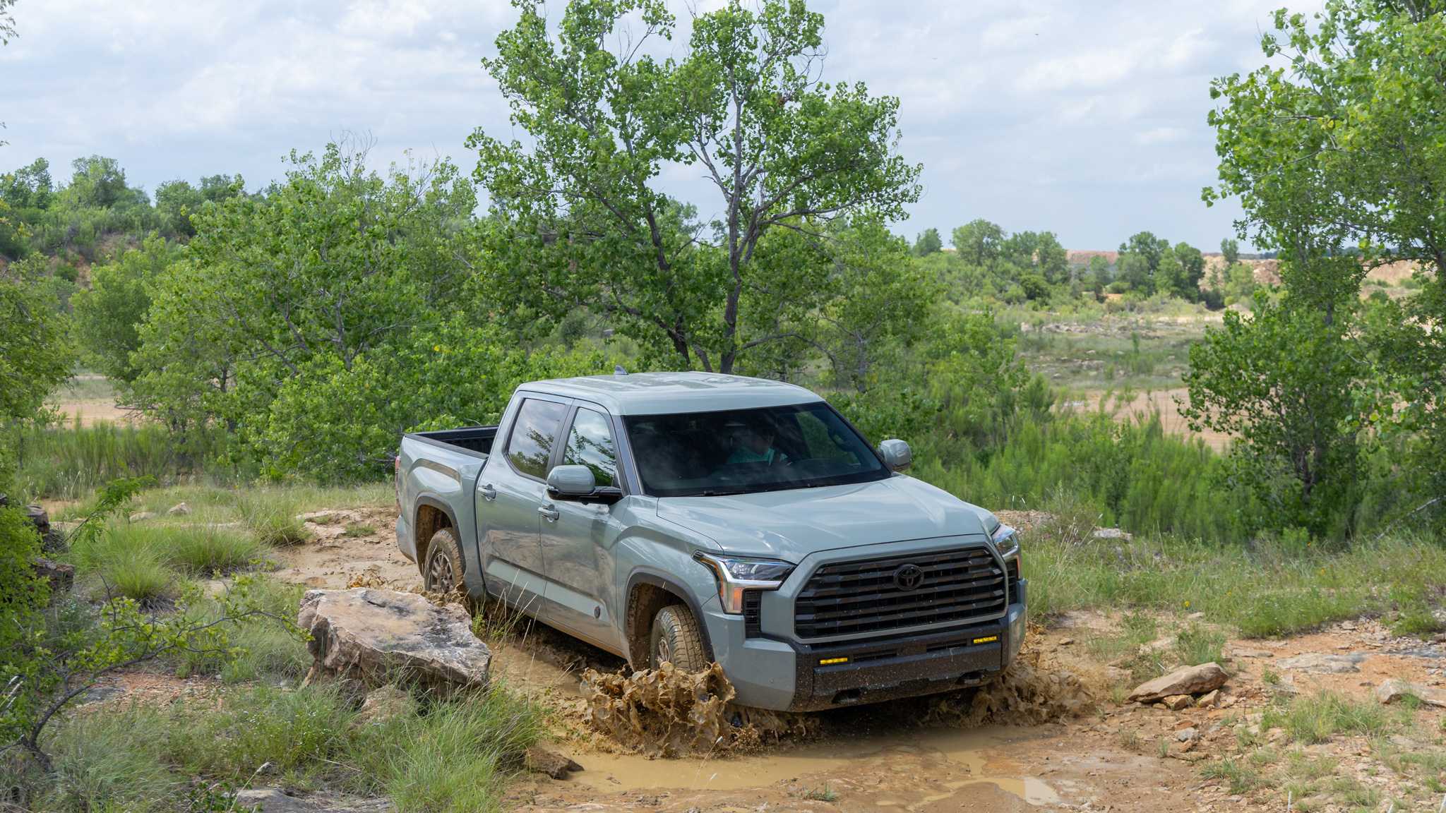 2027 Toyota Tundra-2