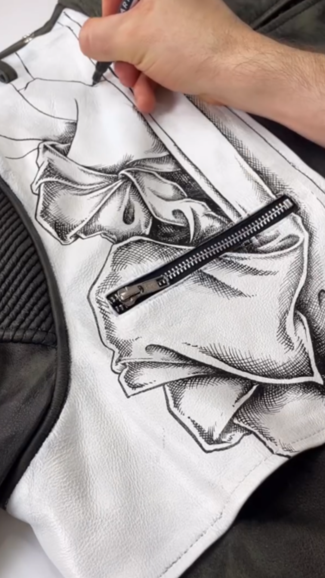 Exploring the techniques behind realistic leather designs