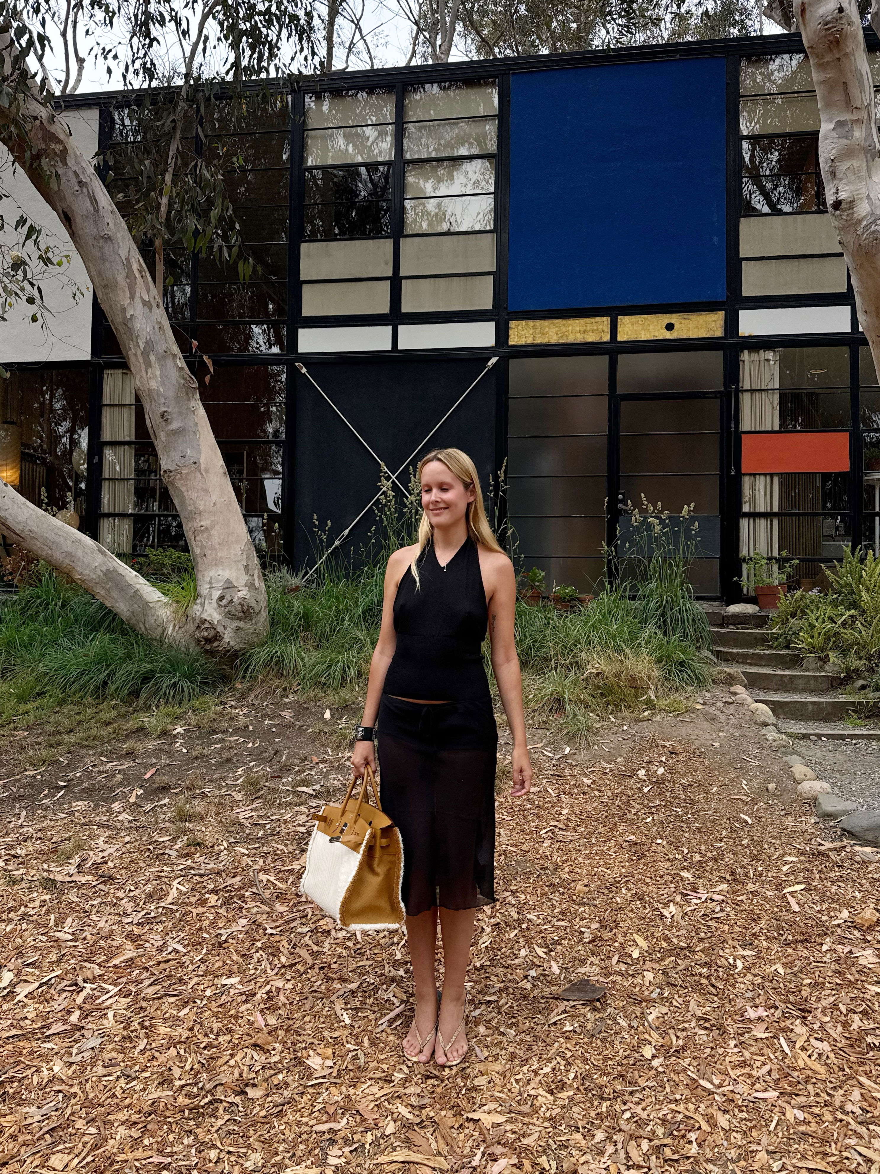 A woman wearing light-latte shoes in summer 2026.