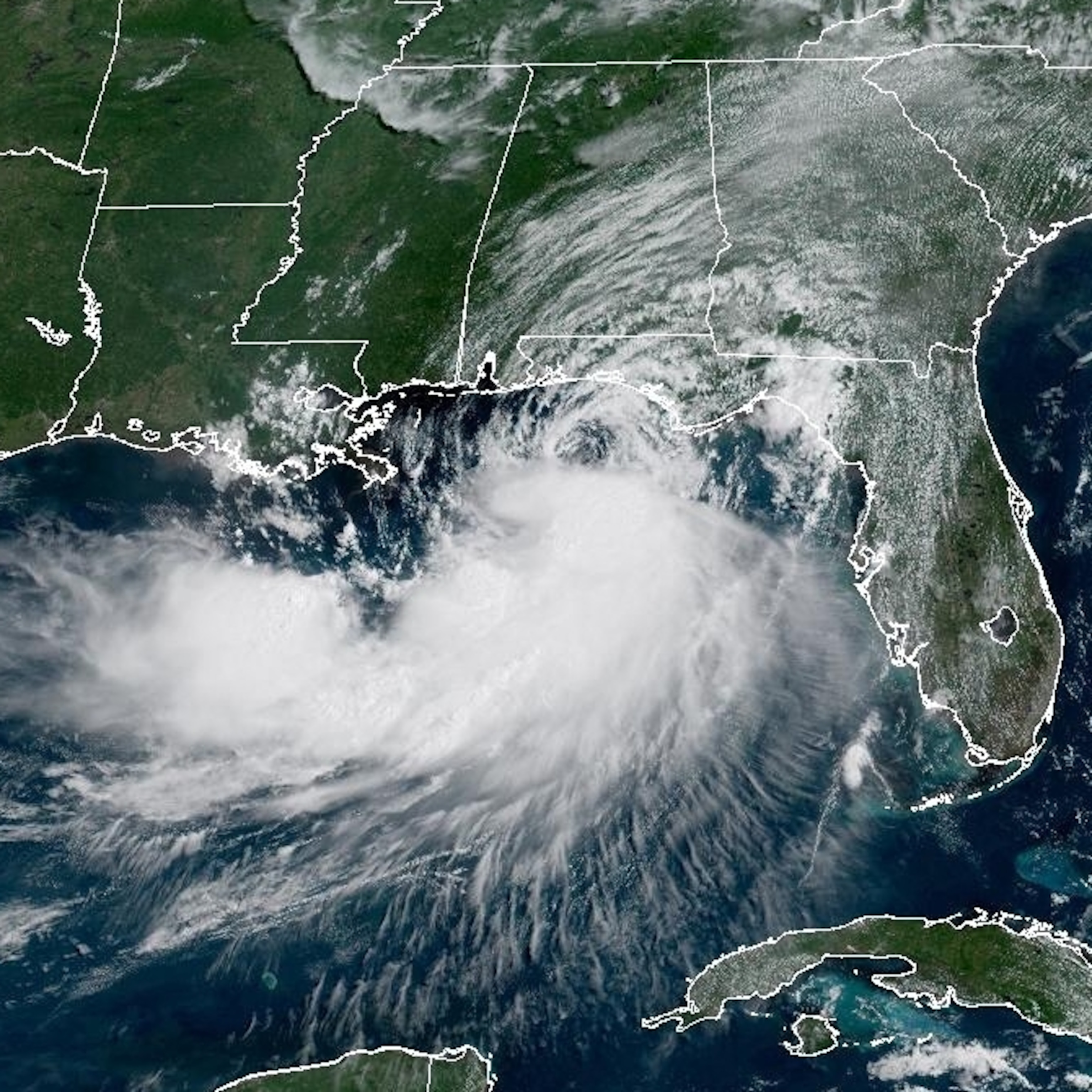 Tropical Storm Bertha begins weakening as it churns off Gulf coast
