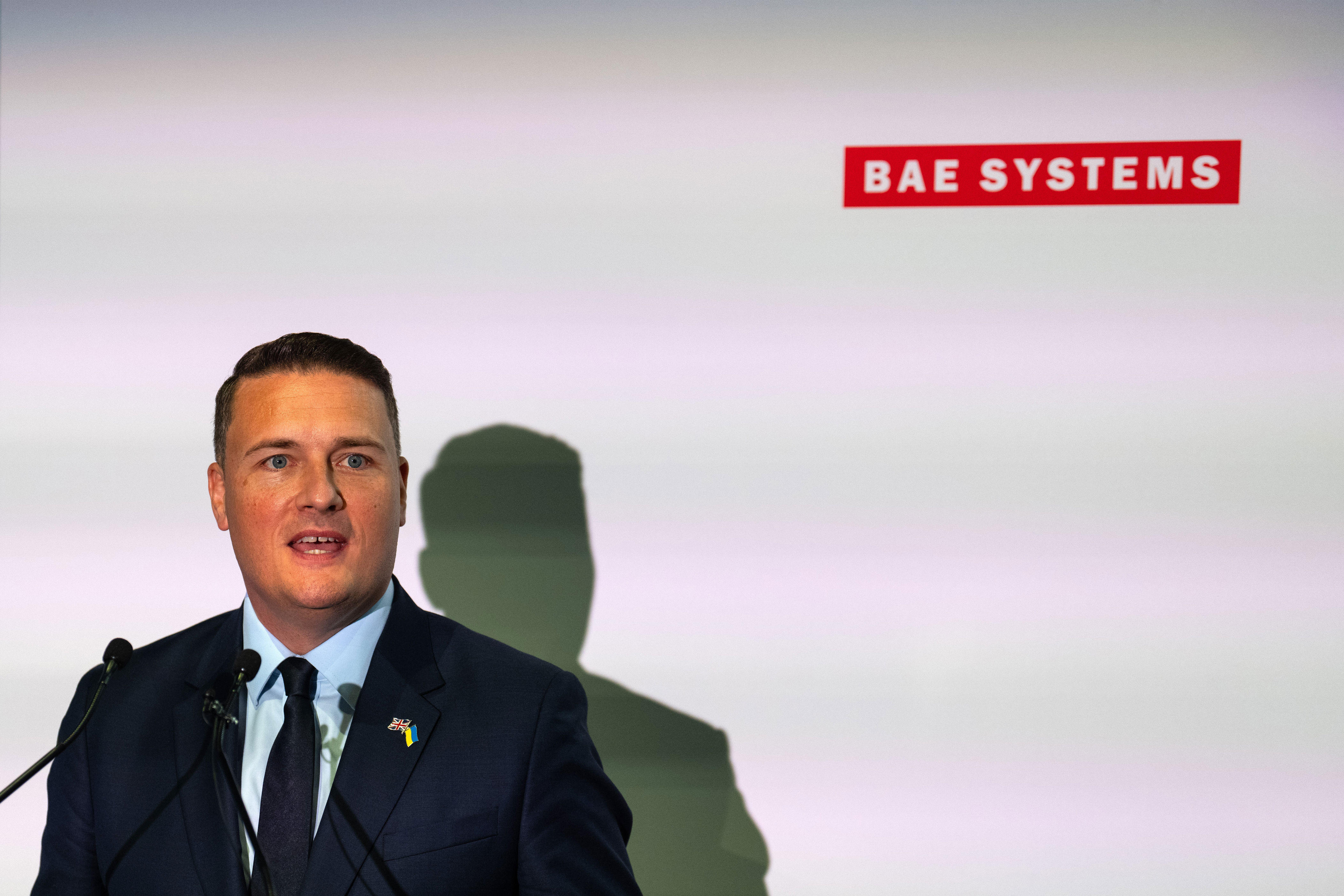Andy Burnham latest: Streeting backs Trump on defence spending