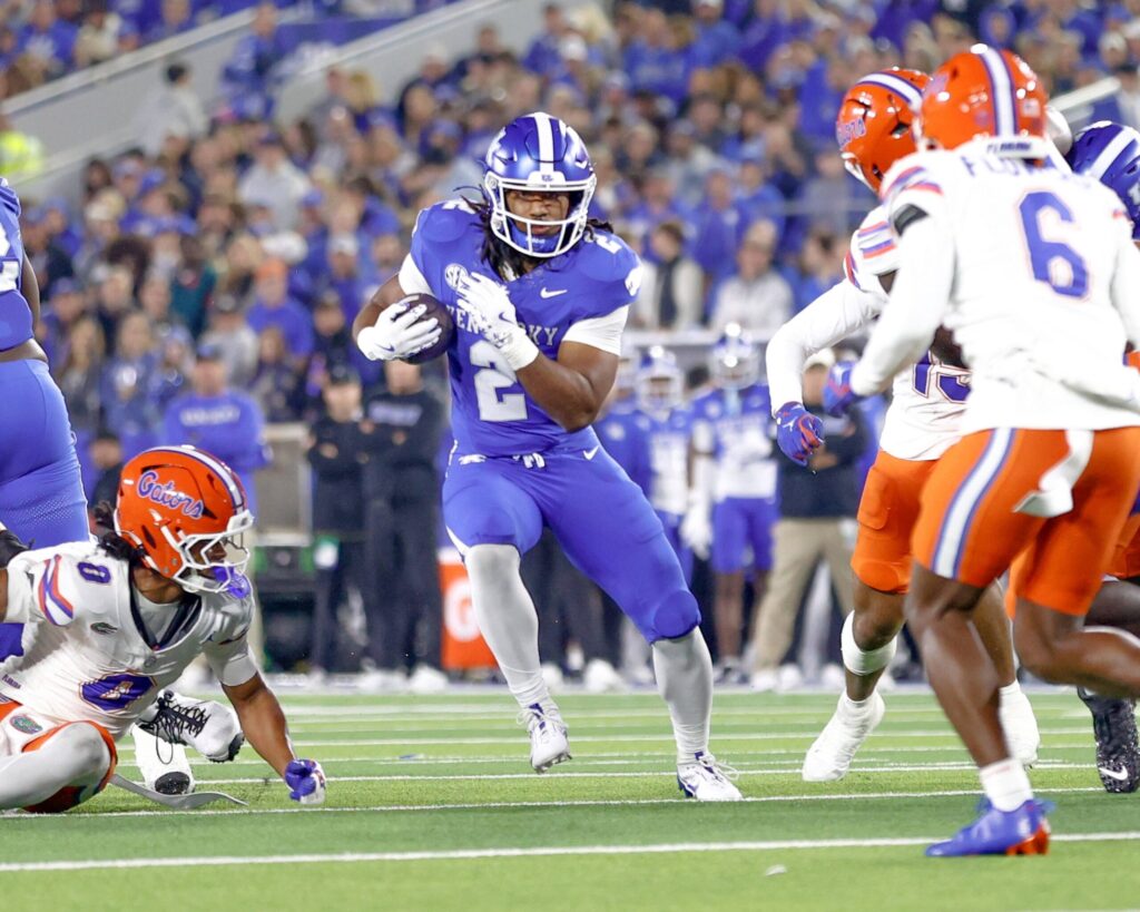 Georgia RB hospitalized after tragic accident