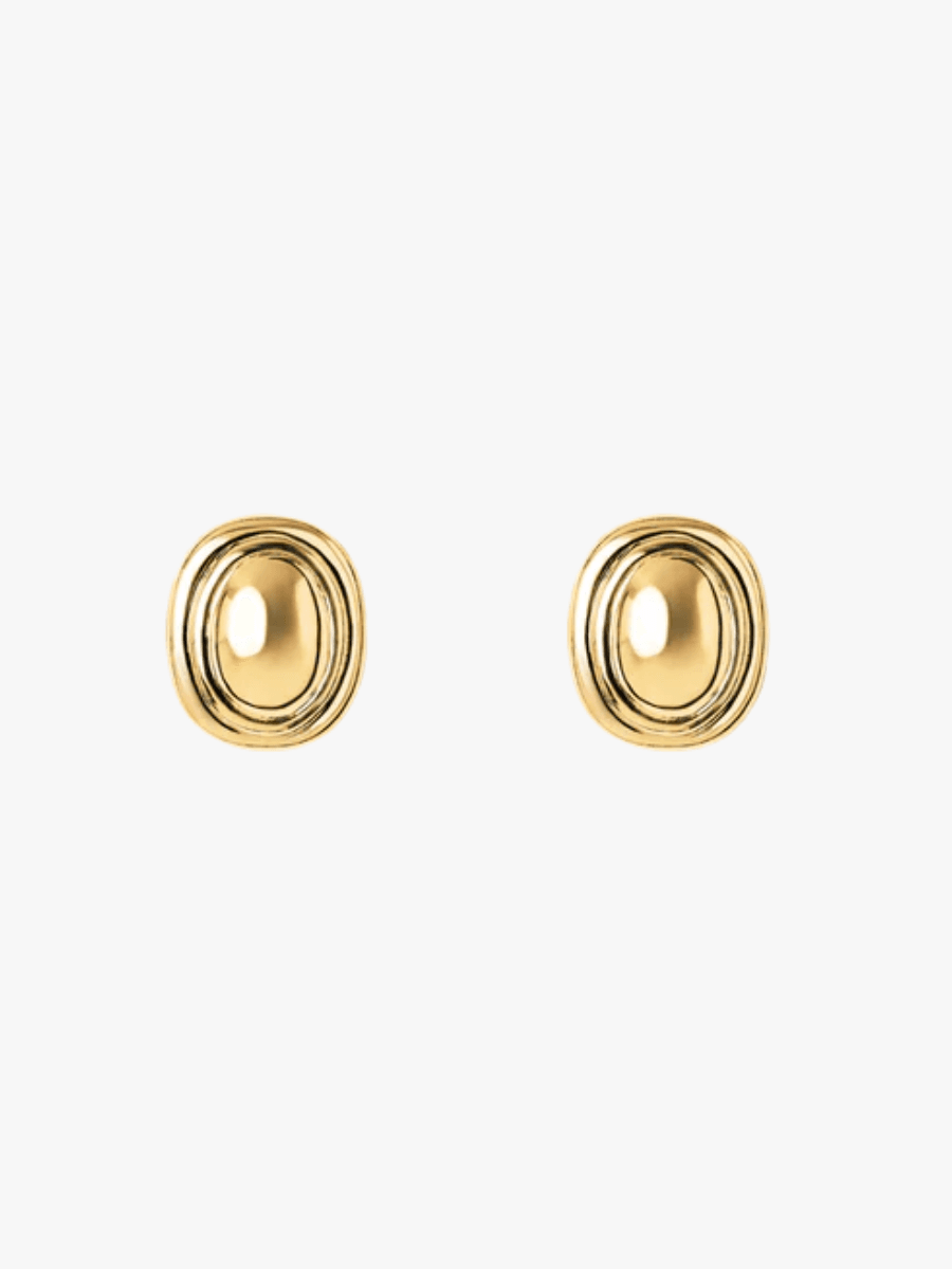 A Fashion Editor's Secret to Repeating Outfits at Work Without Anyone Noticing