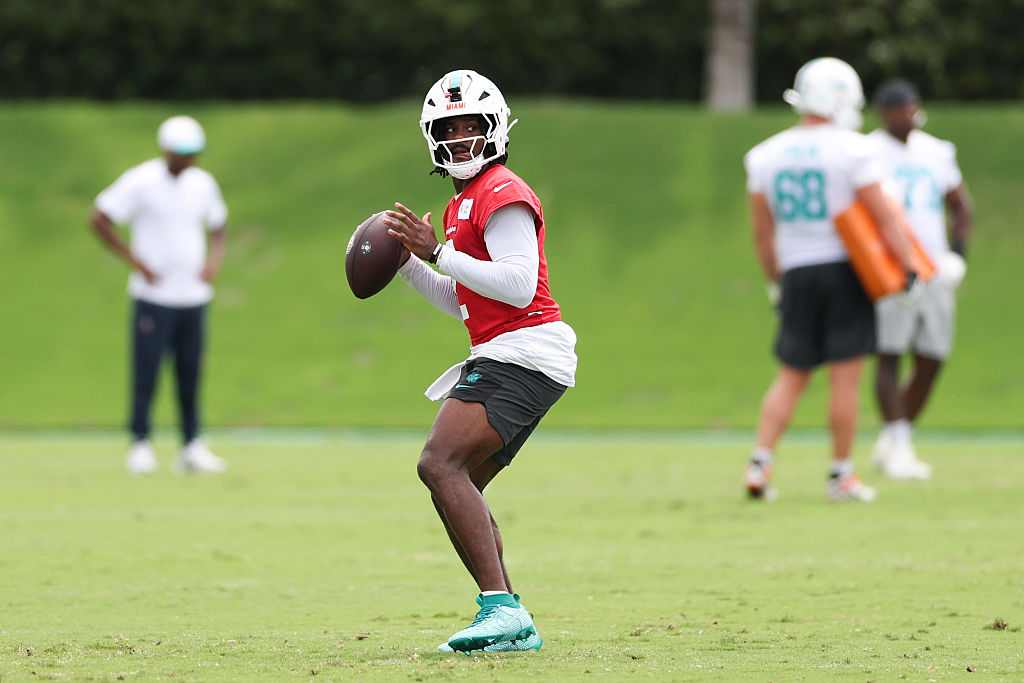 QB Stock Market: Ranking All 32 Starters Heading Into Training Camp