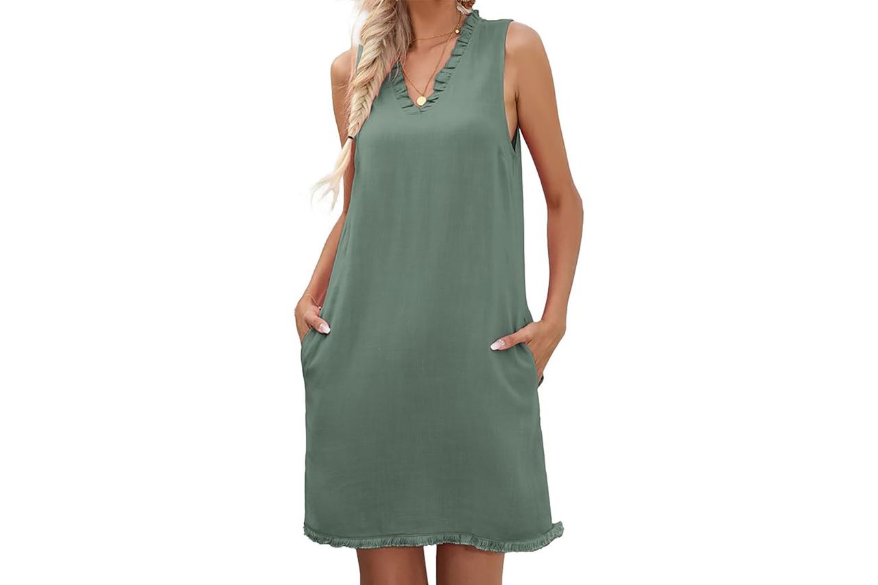 Famulily Women Cute Sleeveless Ruffled Deep V Neck Dresses Cotton Linen Dress for Summer Casual Shift Dress with Pockets