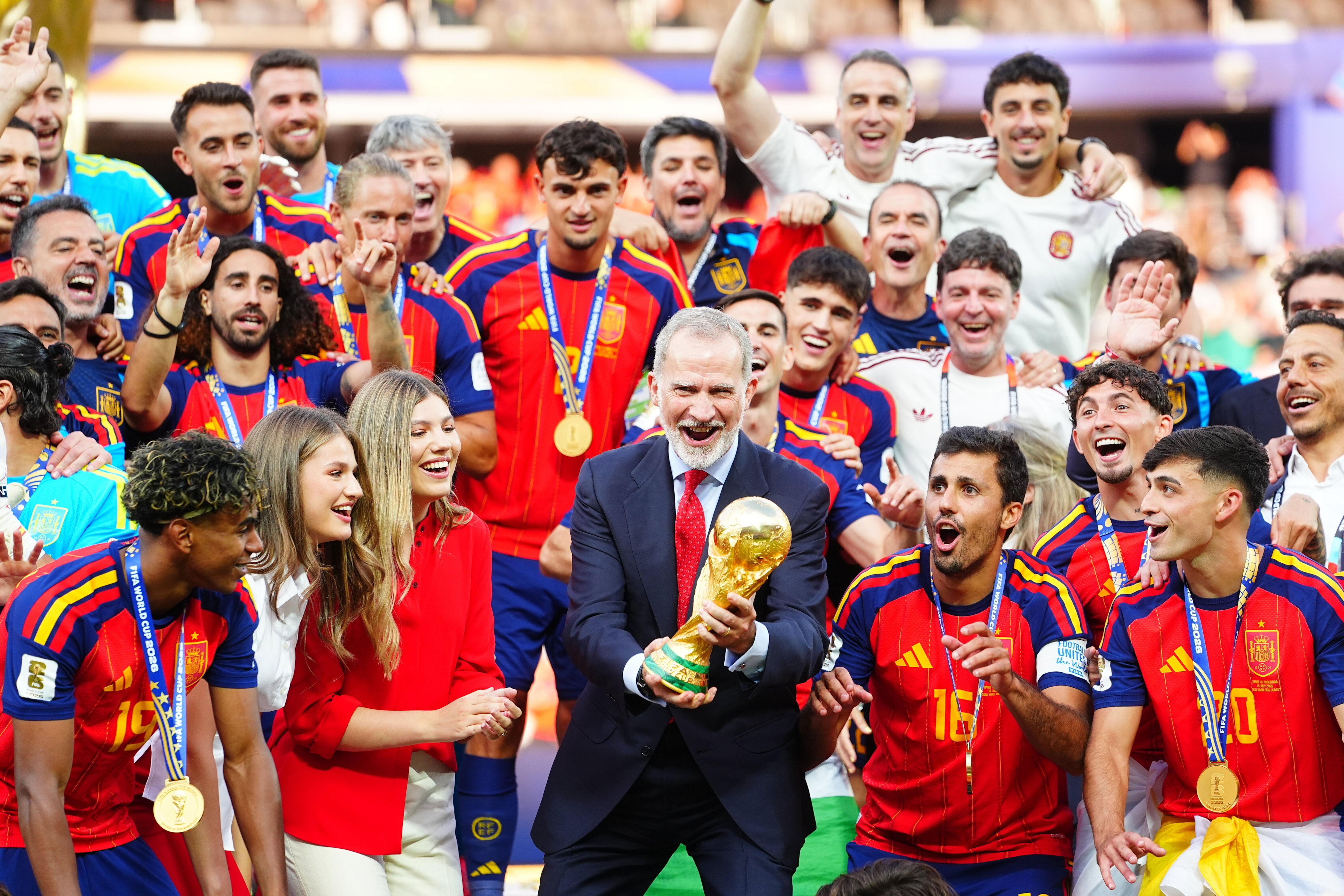 Watch Spanish players' surprisingly risky activity before playing World Cup final