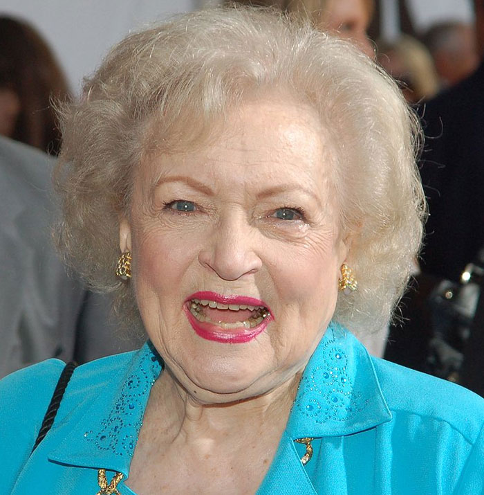 38 Unproblematic Celebrities That Seem To Be Adored By All