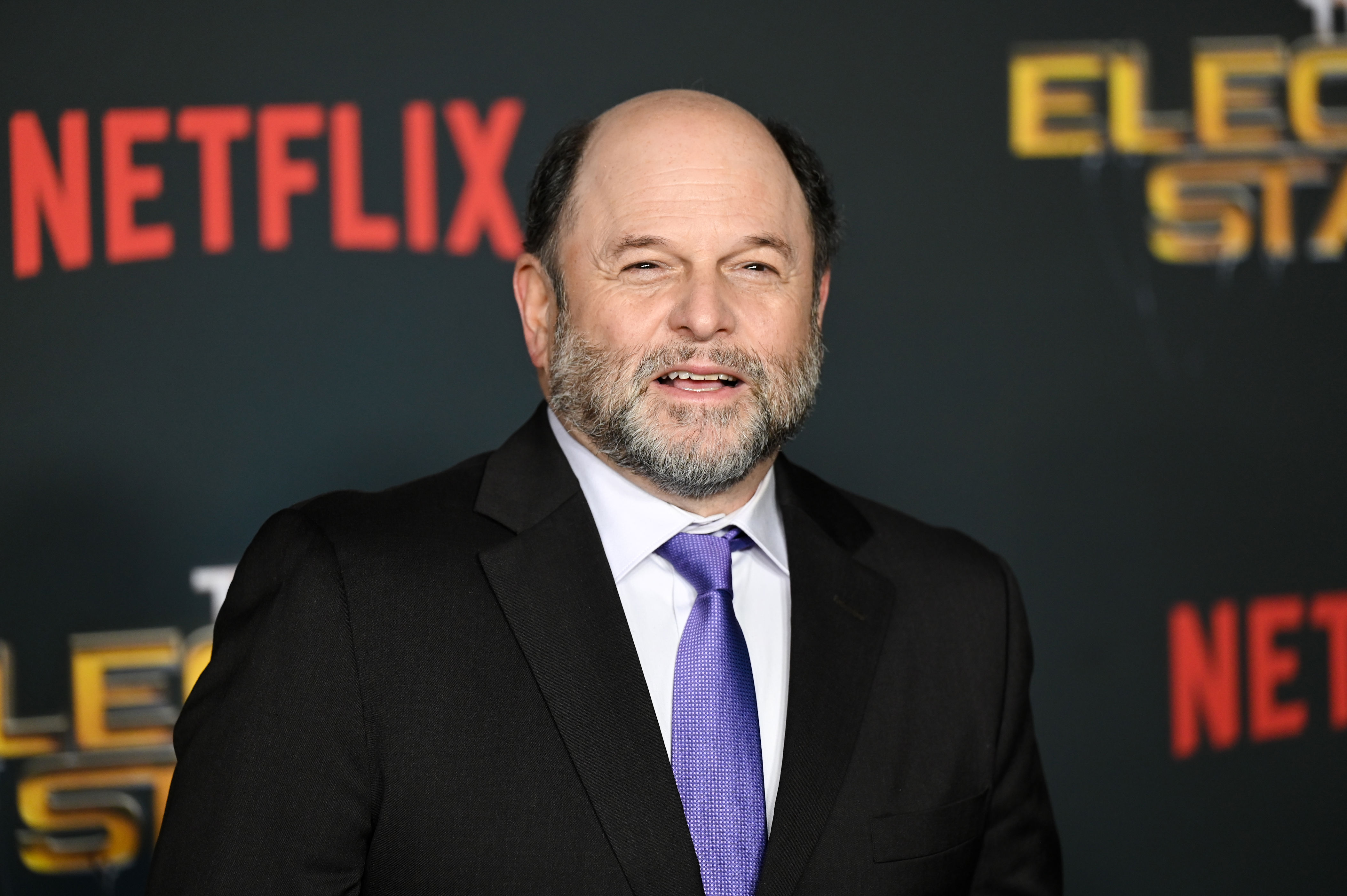 Jason Alexander apologizes to Courtney Stodden for inappropriate behavior