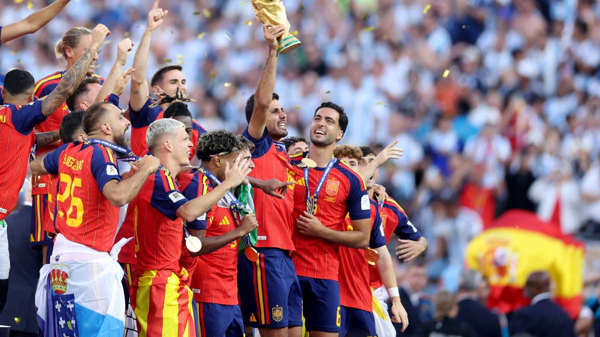 Fact check: The real reason Argentina turned their backs on Spain at the World Cup