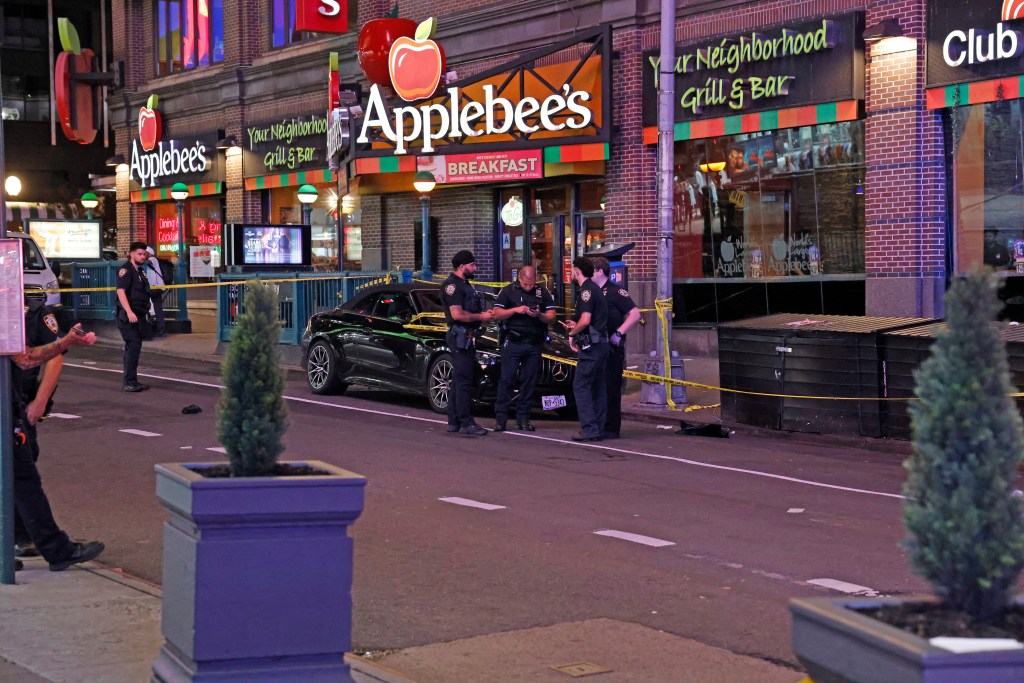 KevinCDowns_Stabbing_7thAve_50st_359502 1