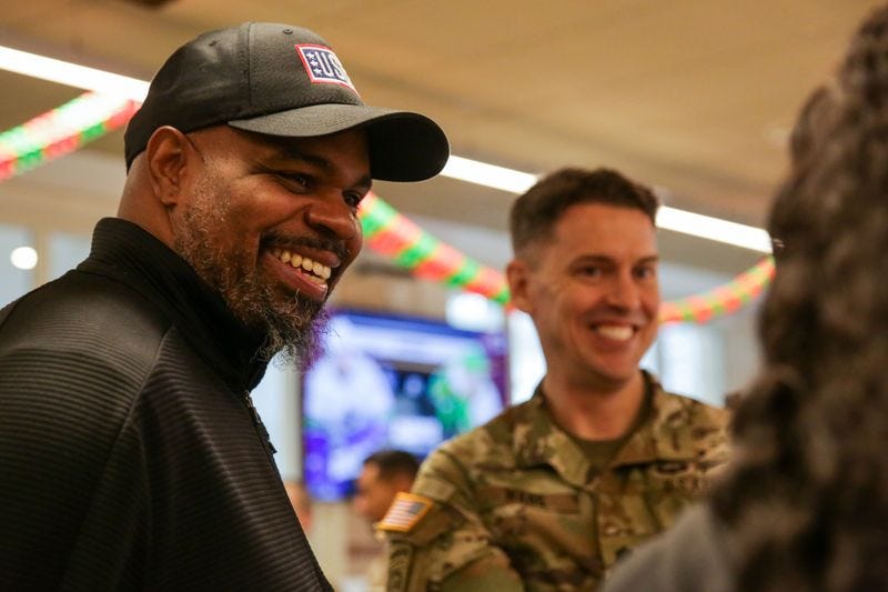 Vince Wilfork pens essay on football, USO experience in exclusive