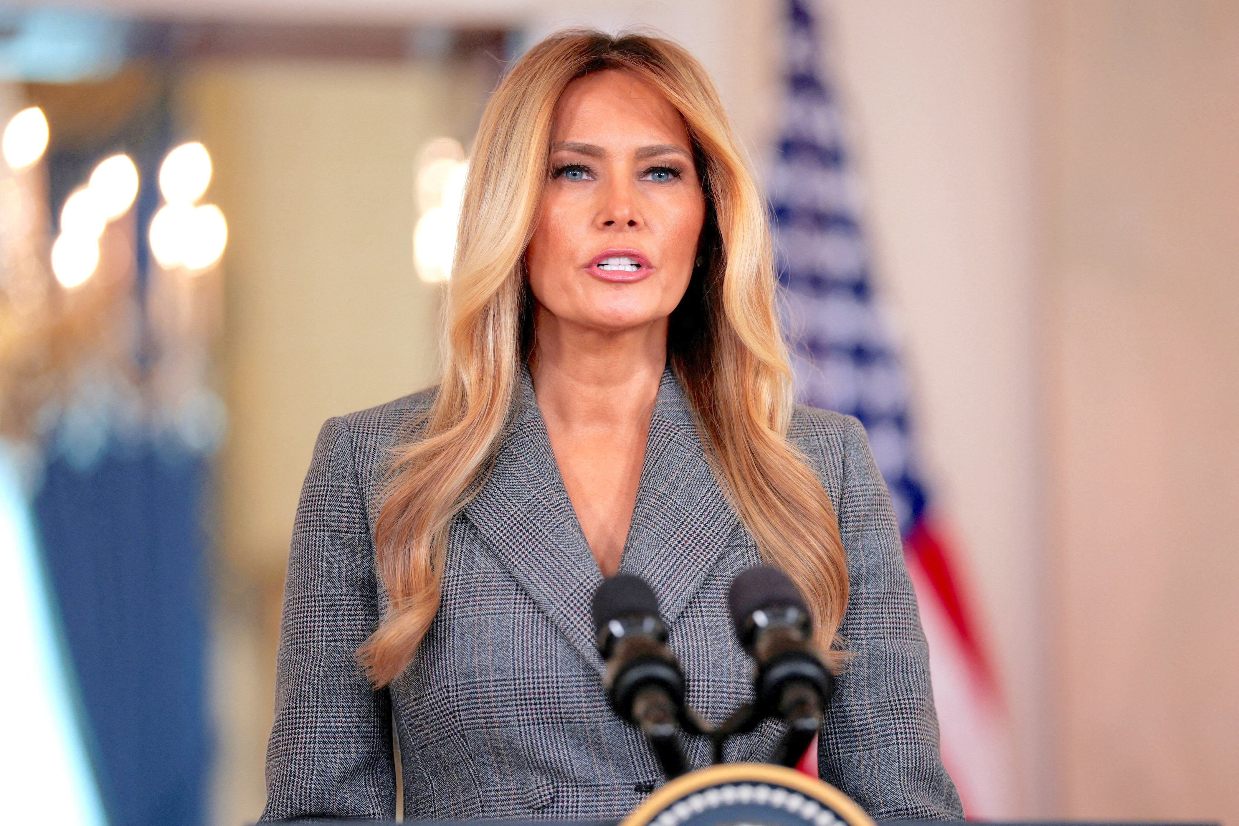 Jimmy Kimmel’s guest host compared the first lady to Dracula. / Evan Vucci/Reuters