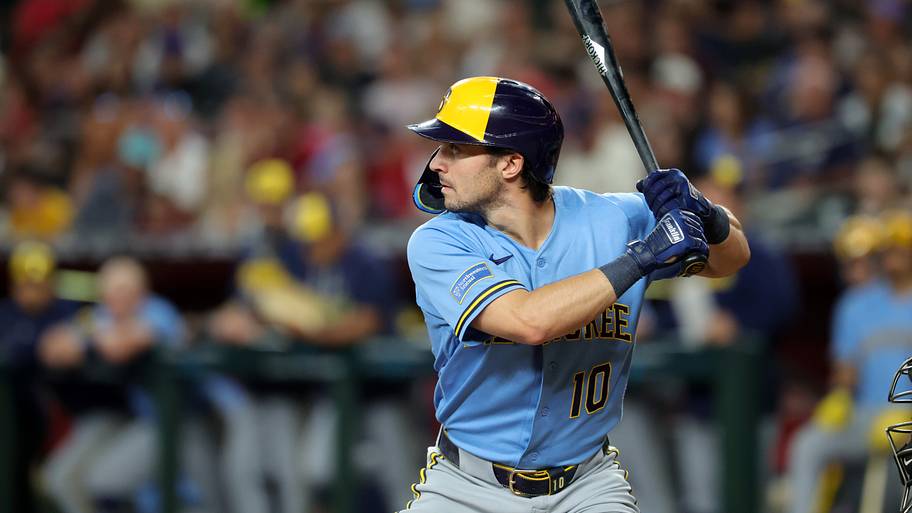 Milwaukee Brewers outfielder Sal Frelick