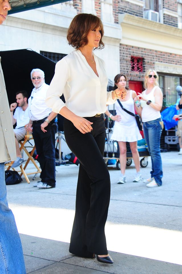 NEW YORK, NY - JULY 18: Actress Jennifer Aniston is seen on the set of 'Squirrels to the Nuts' on July 18, 2013 in New York City. (Photo by Raymond Hall/FilmMagic)