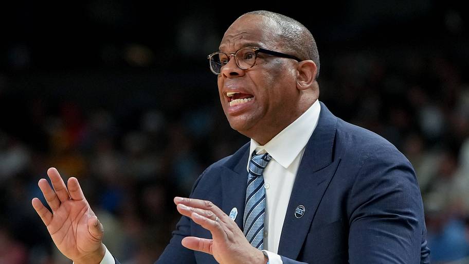 Inside UNC's 'brutally difficult' decision to fire Hubert Davis