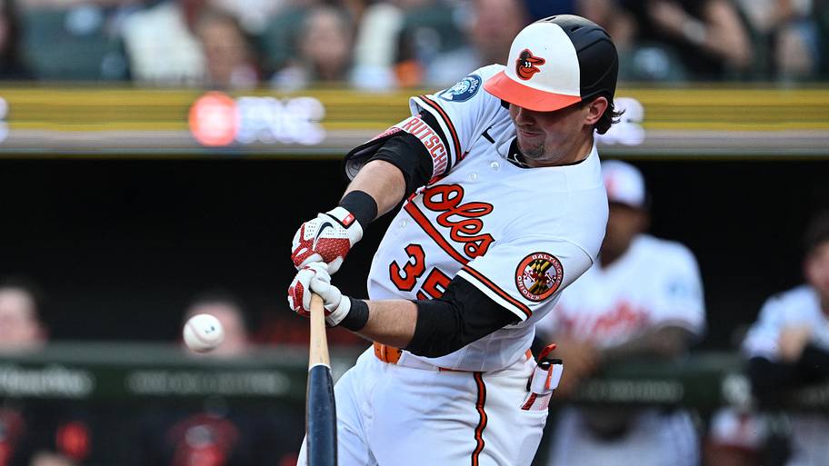 Pirates could bolster catcher position with trade
