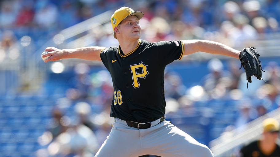 Pirates add pitcher before Yankees doubleheader