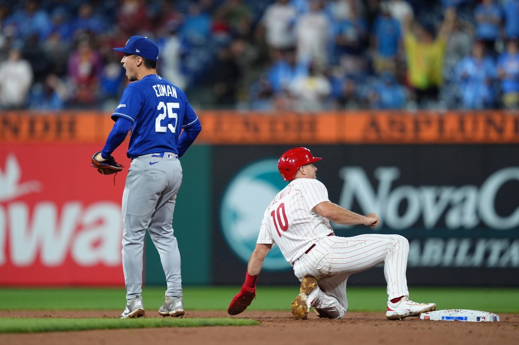 Phillies broadcasters groan in pain watching terrible baserunning blunder in crushing loss: ‘Oh no’