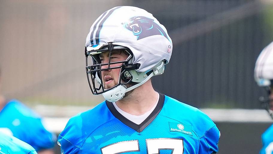 Panthers' decision to have Monroe Freeling practice both sides a stroke of genius