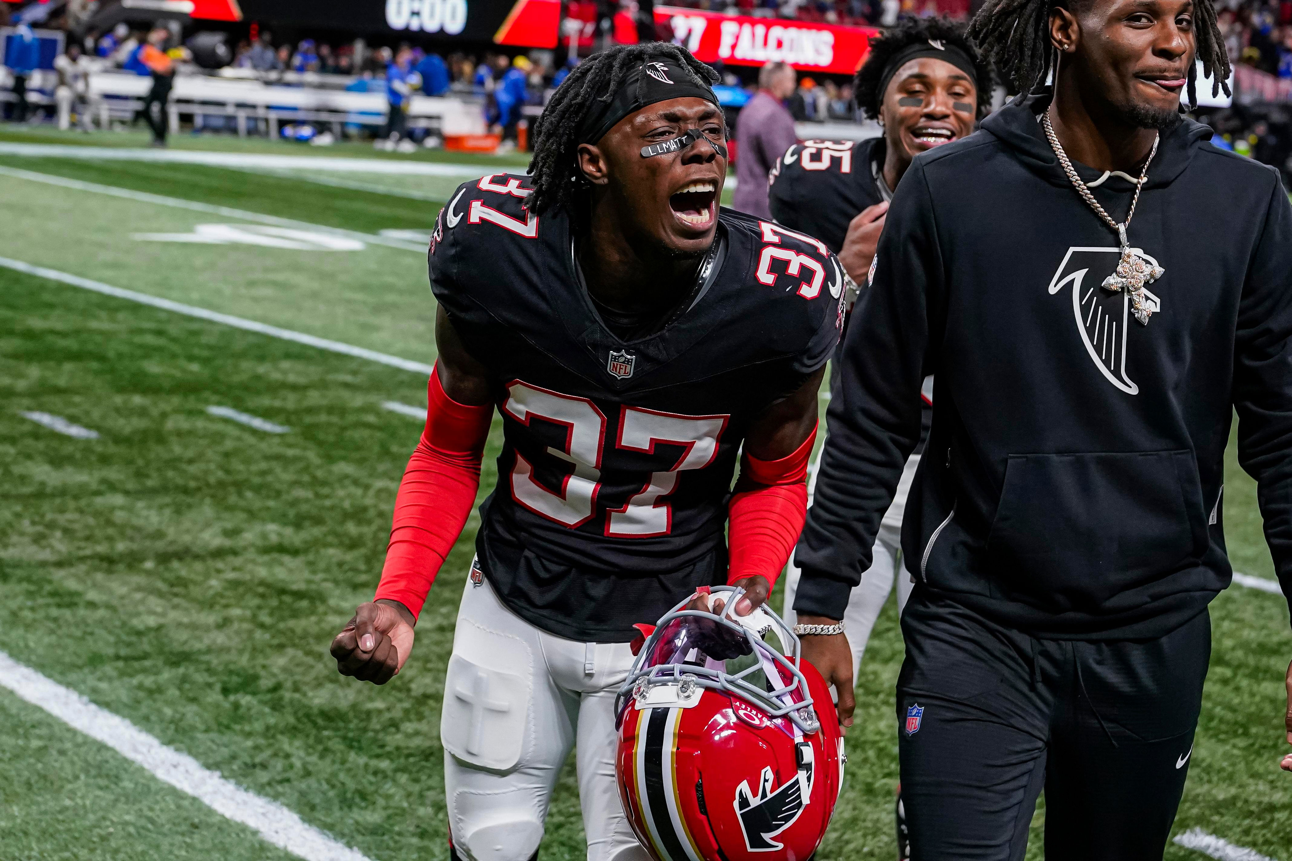 Falcons training camp 2026: 3 roster battles to watch on defense