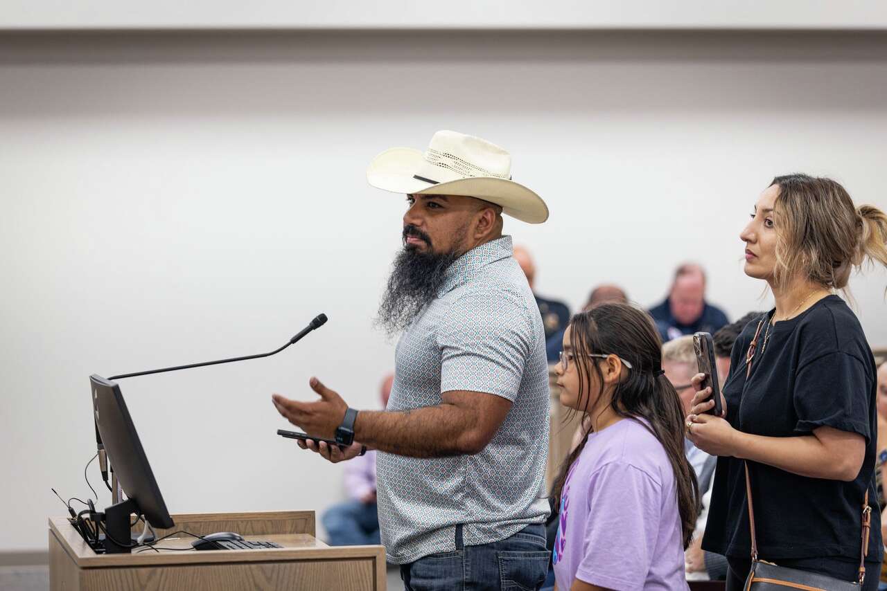Red Oak officials hope data centers will bring prosperity to their small city. Residents worry about the tradeoffs