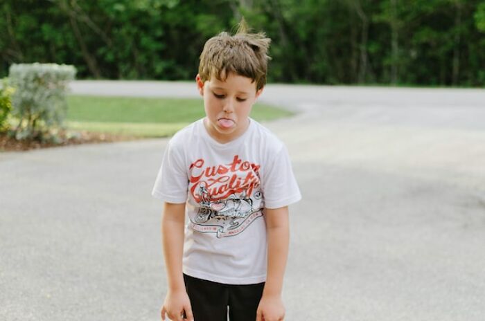 35 People Share The Biggest Grudges They Held Against Their Teachers