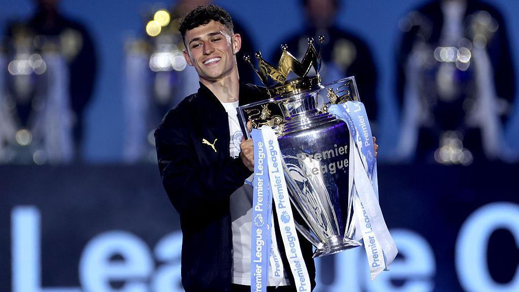 'Playing for this club is all I've ever wanted to do' - Foden signs extension