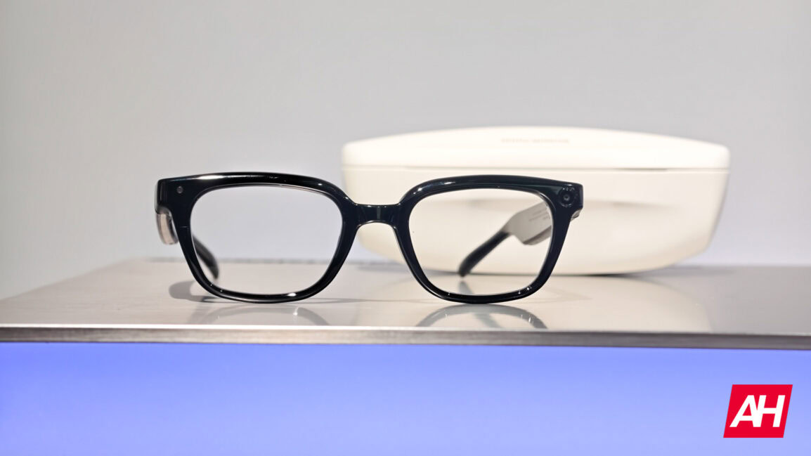 Samsung Intelligent Eyewear AH 5