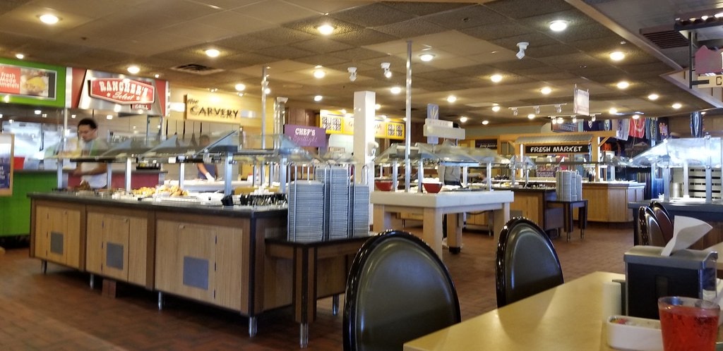 17 Once-Beloved Restaurant Chains That Lost Their Way