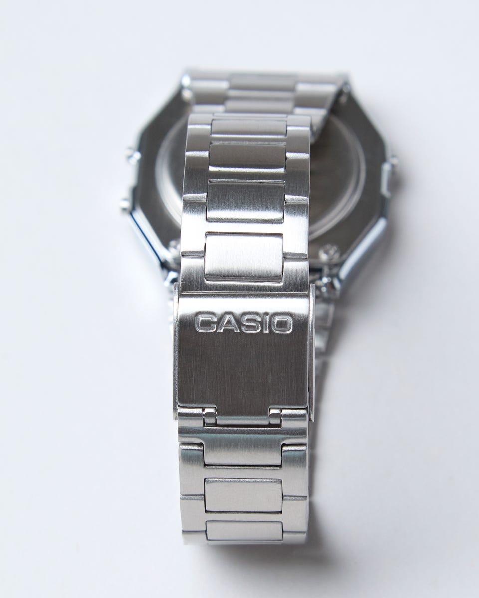 esq_endorsements_tech_casio_06232026_3819_.jpg