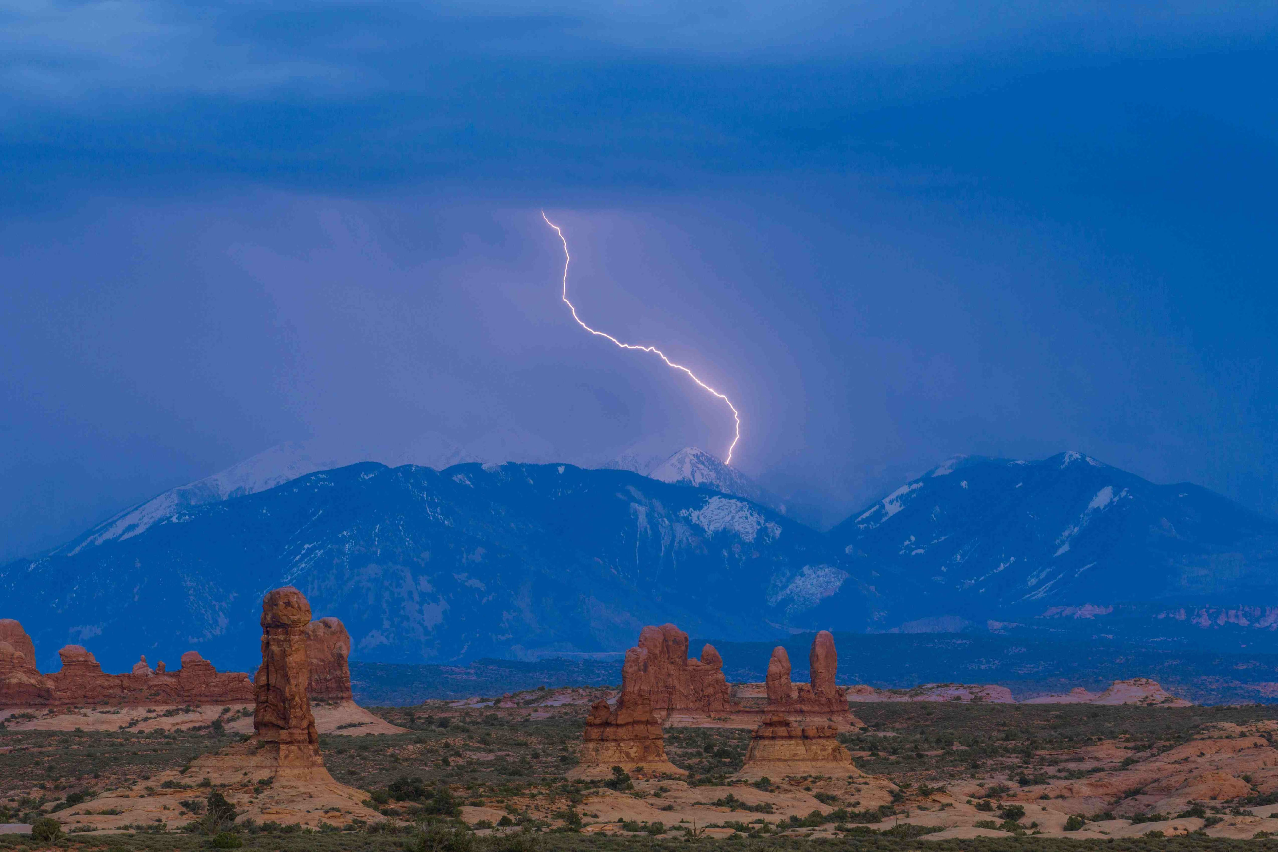 Hiker killed by lightning strike in front of brother