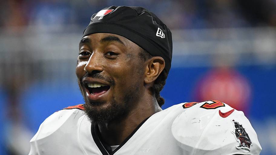 Former Buccaneers Super Bowl-winning safety cleared for NFL comeback