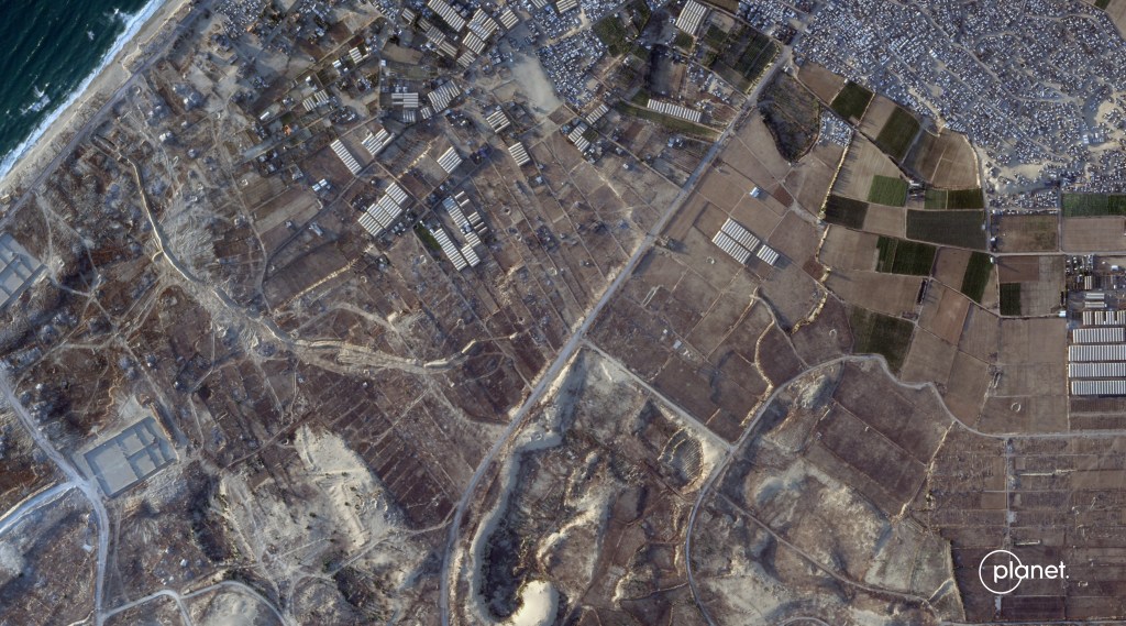 Satellite imagery shows scope of Israeli wall in Gaza