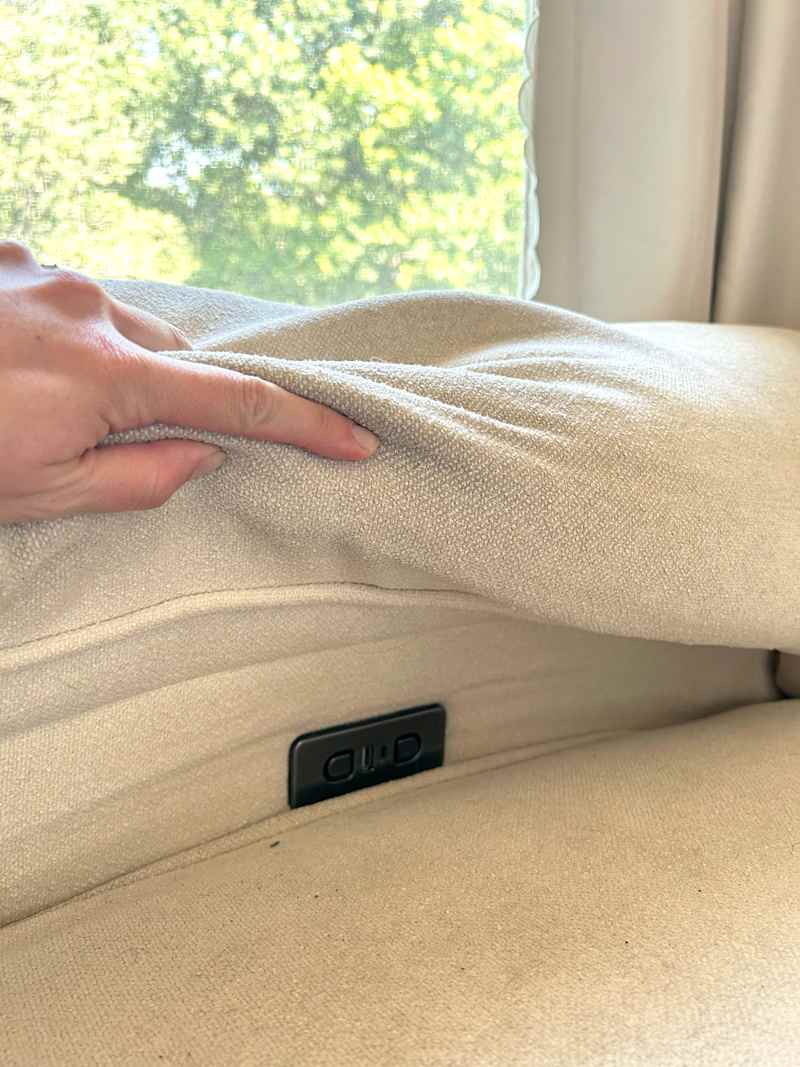 CUDDLESUPPORT ARMRESTS Nursery Power Recliner