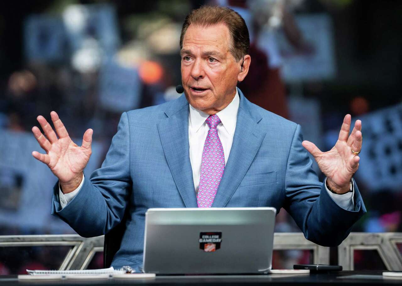 SEC media days: Live updates as Nick Saban becomes a 'semi-Gator,' Alabama football talks